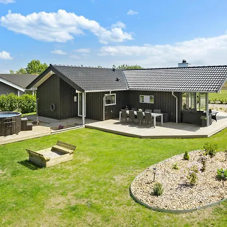 Semesterbostad In Sydals With Wifi Skovbyballe